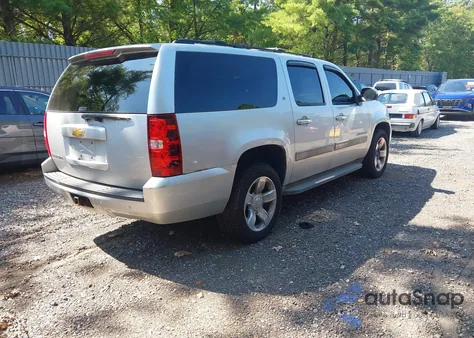 2013 Chevrolet Suburban 1500 Lt from USA, damaged, VIN 1GNSKJE7XDR103661